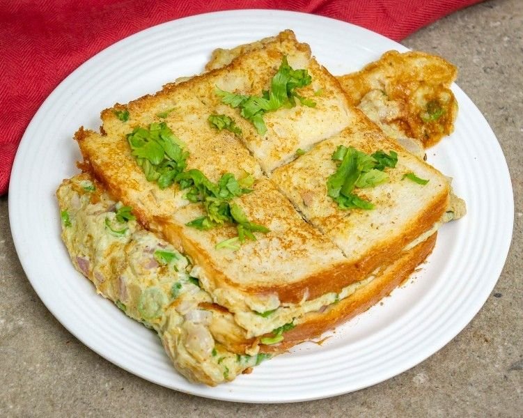 Chicken Bread Omelet